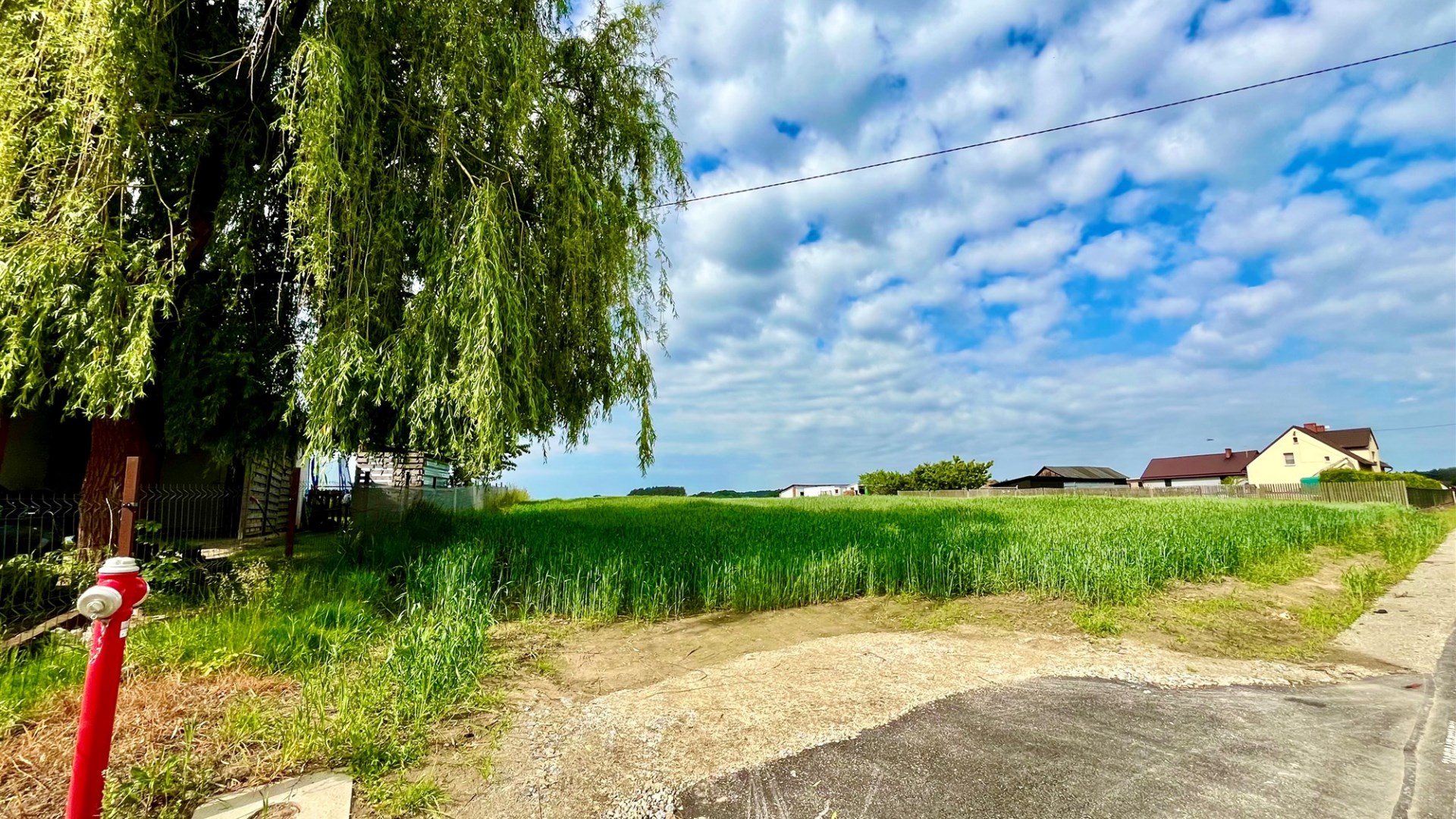 Działka na sprzedaż